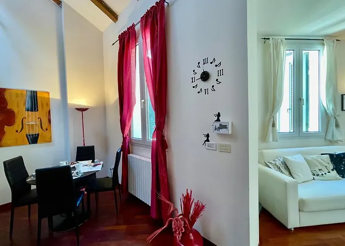 La Chiave Di Violino Appartamentino Musicale * بولونيا